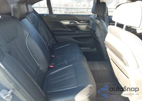 2022 BMW 750 I xDrive z USA, uszkodzony, nr VIN WBA7U2C05NCH54835